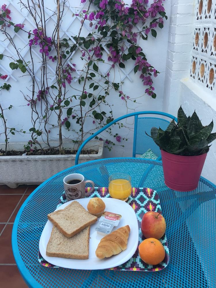 Hostel La Moraga De Poniente Málaga